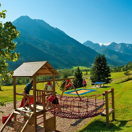 Familien- Und Wellnesshotel Hanneshof Kleinarl Exteriör bild