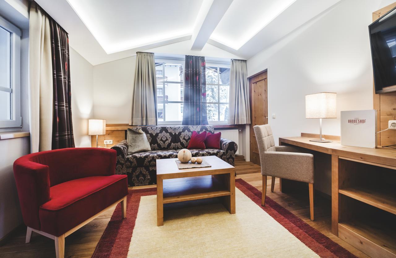Familien- Und Wellnesshotel Hanneshof Kleinarl Exteriör bild