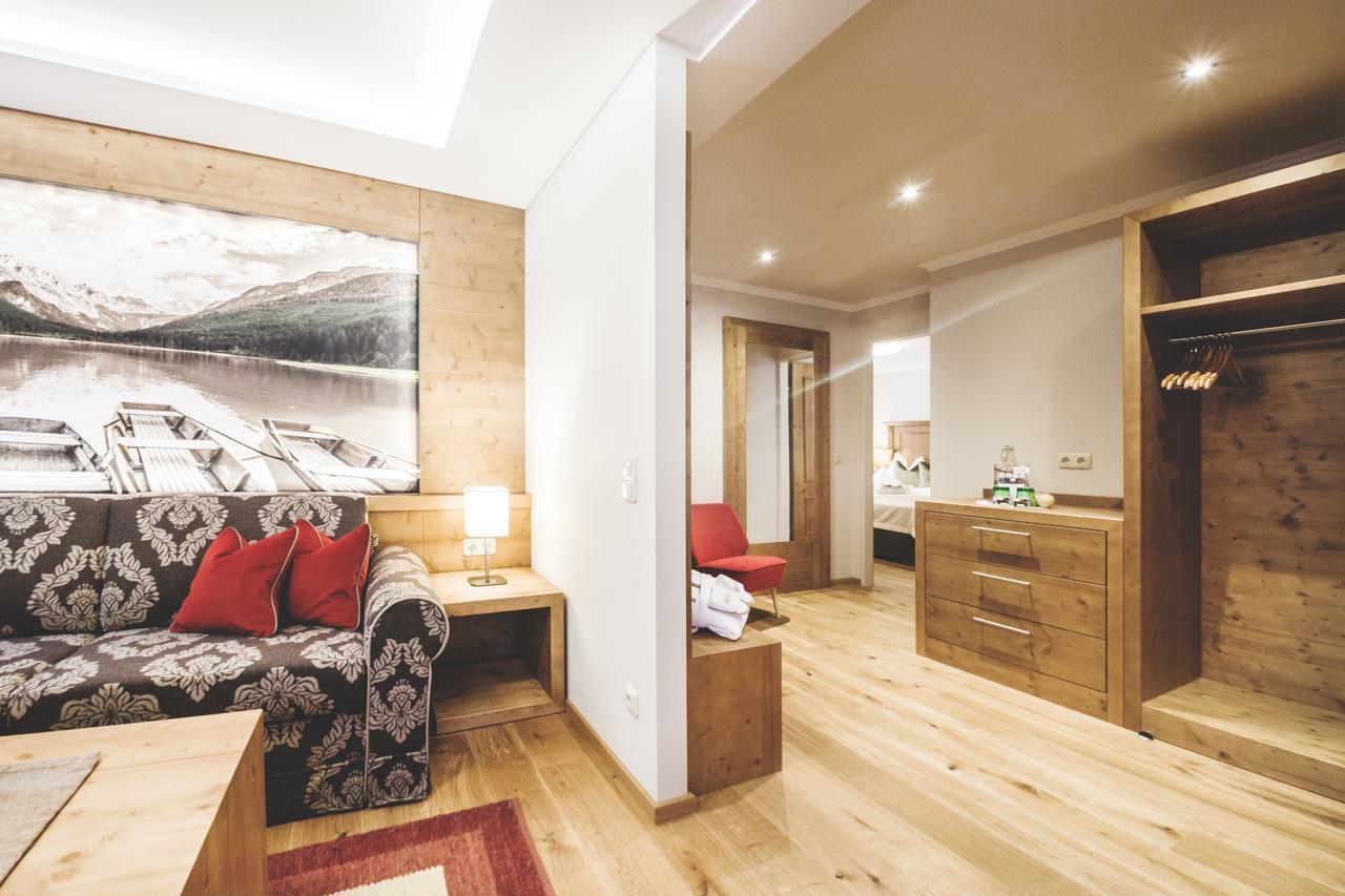 Familien- Und Wellnesshotel Hanneshof Kleinarl Exteriör bild