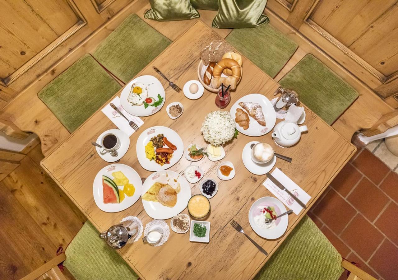 Familien- Und Wellnesshotel Hanneshof Kleinarl Exteriör bild